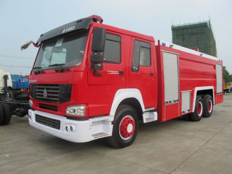 重汽豪沃型泡沫消防車（12T）
