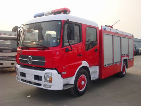 東風(fēng)天錦6T泡沫消防車