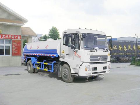 東風(fēng)天錦10噸位國四灑水車
