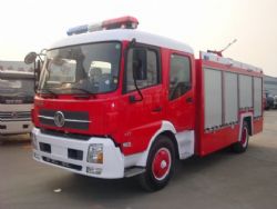 東風(fēng)天錦6T泡沫消防車